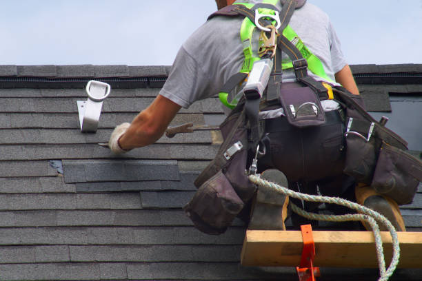Best Affordable Roofing Company  in Iola, KS