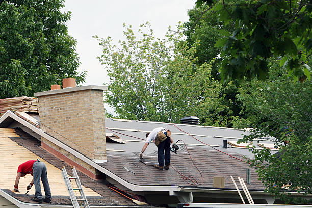 Best Local Roofing Companies  in Iola, KS