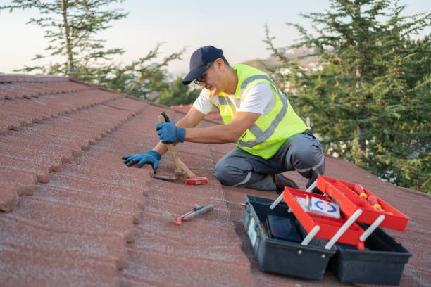 Best Best Roofing Contractors  in Iola, KS
